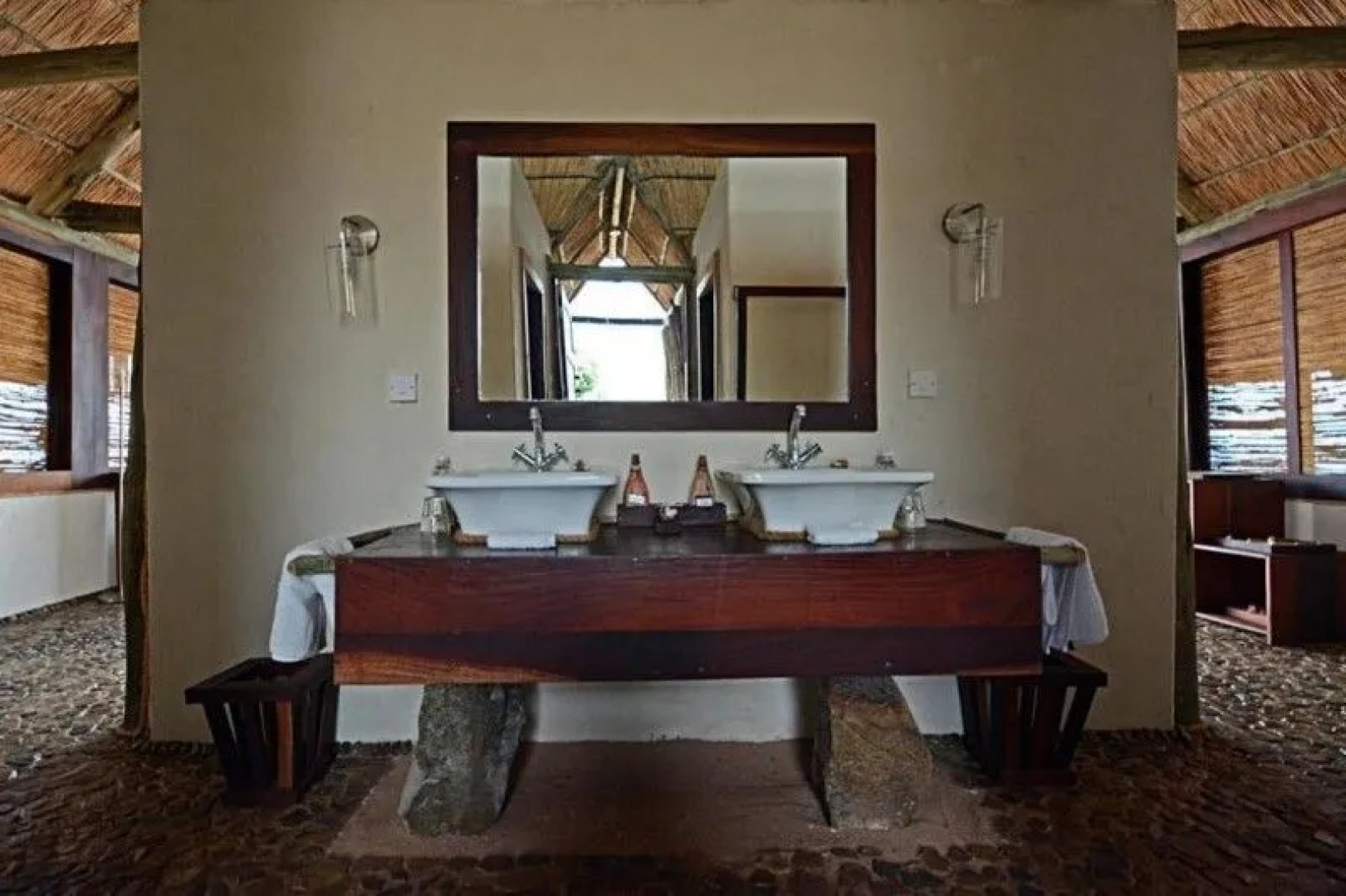 Lake Shore Lodge & Campsite