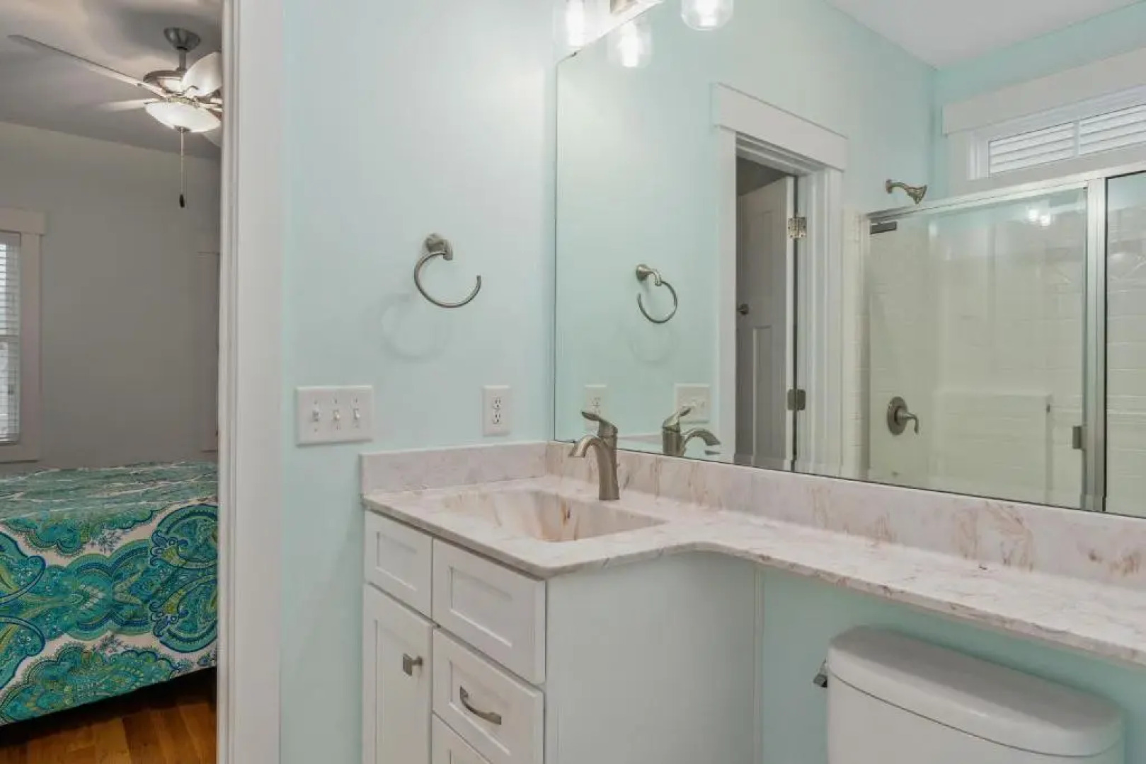 Alpha Breeze by Oak Island Accommodations