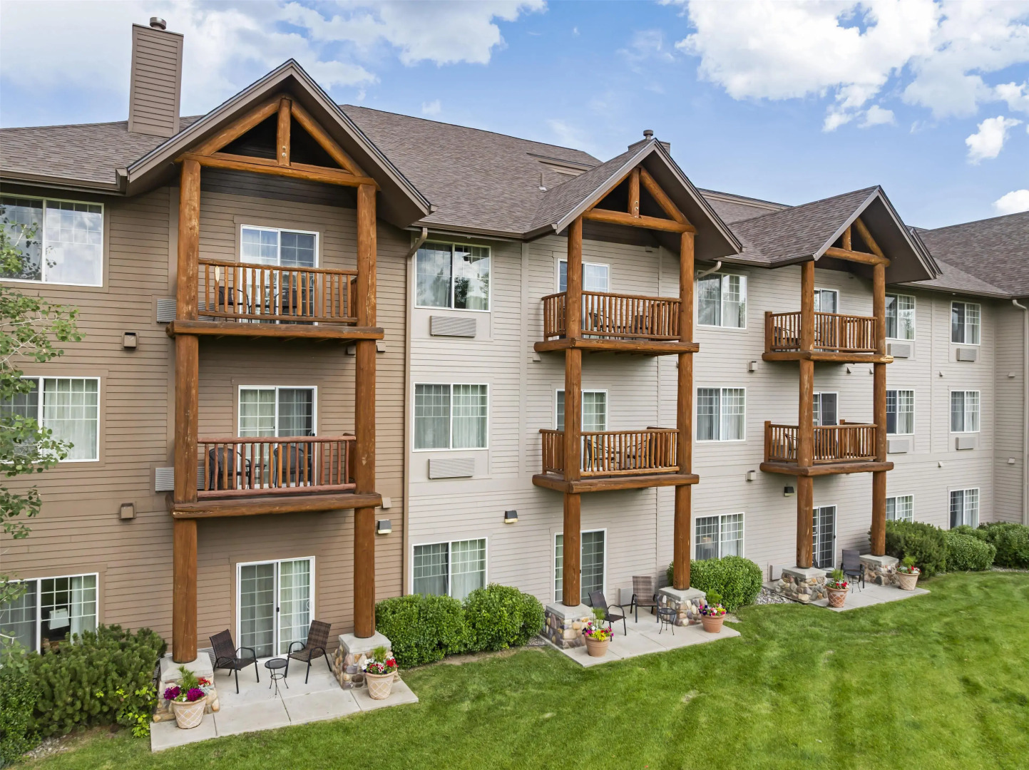 Best Western Plus Riverfront Hotel & Suites