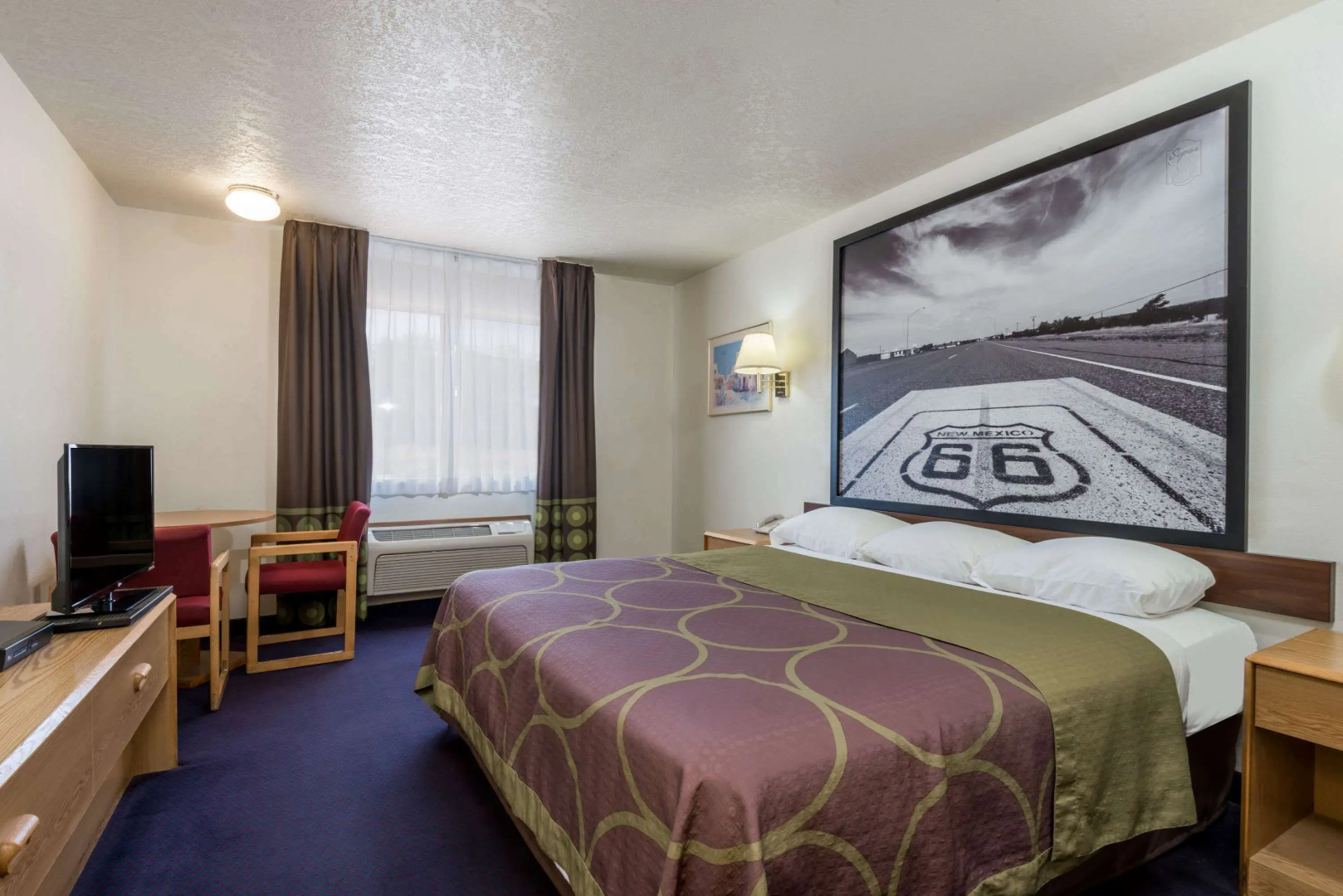 Super 8 by Wyndham Bernalillo