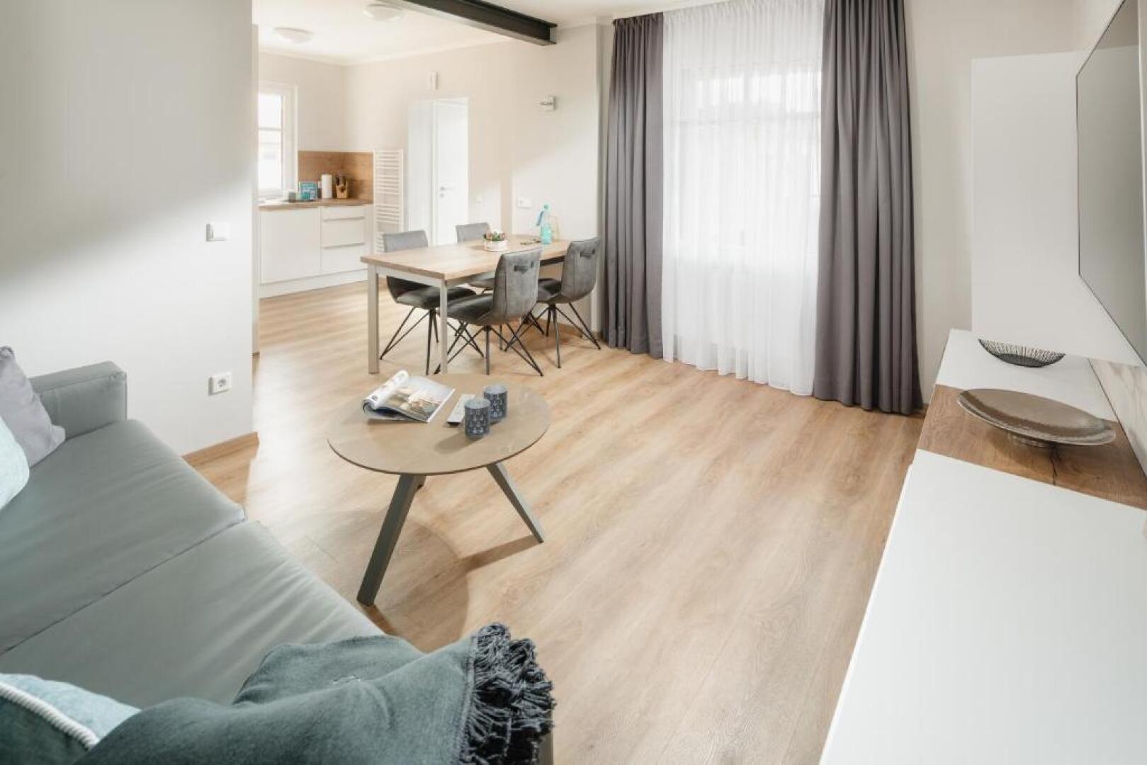 Winkelschiffchen IV mit Sauna