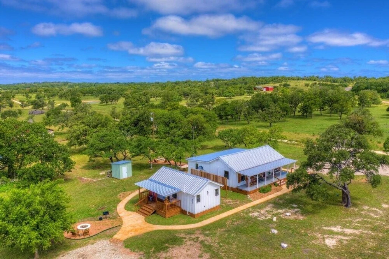Luxurious and Intimate Cottage in FredWine Country
