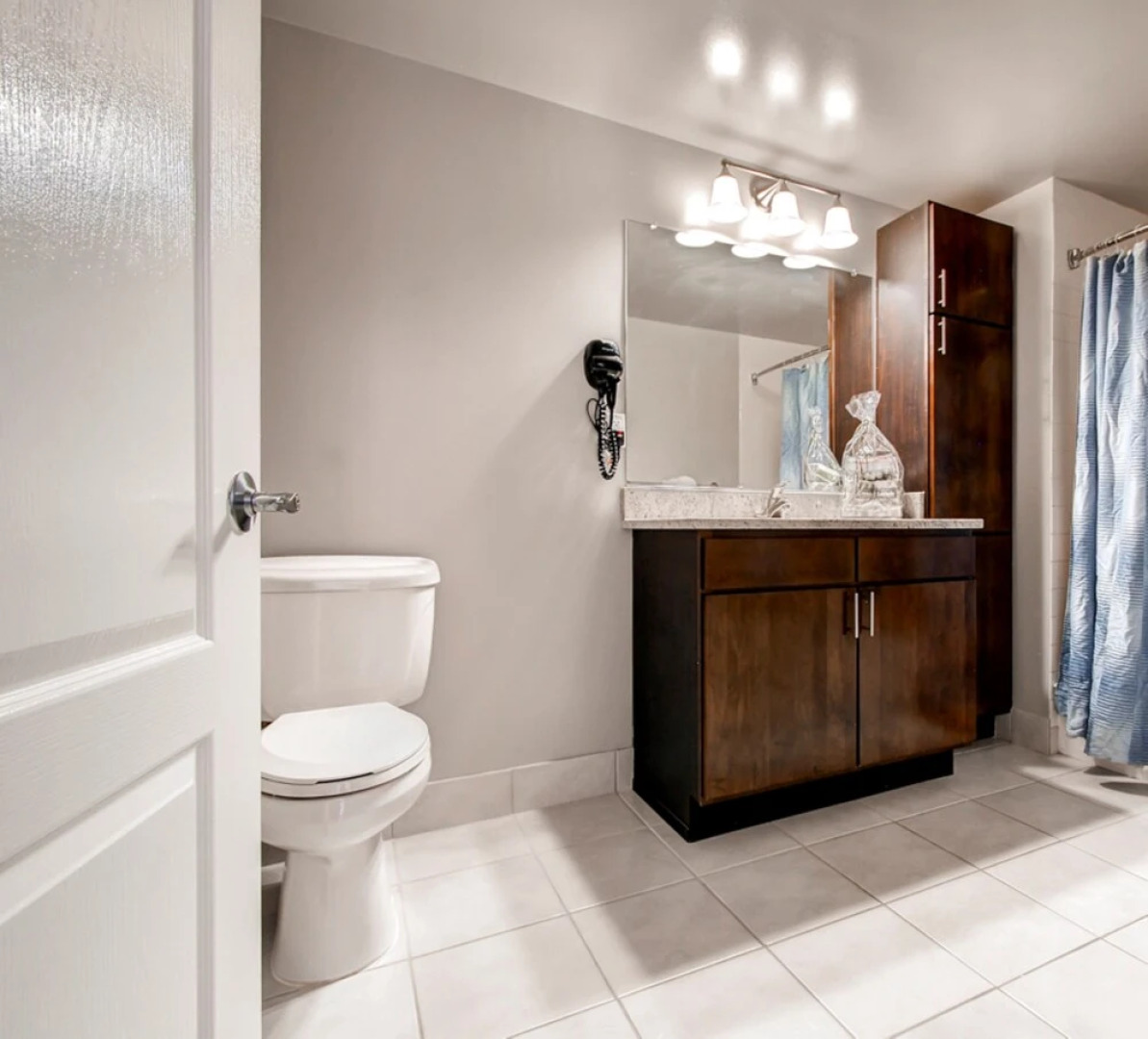 Global Luxury Suites in White Plains