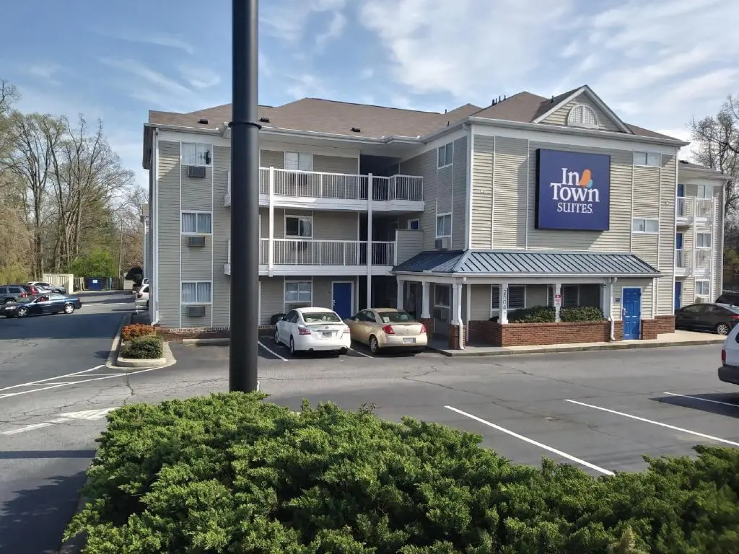 InTown Suites Extended Stay Greenville SC - Wade Hampton