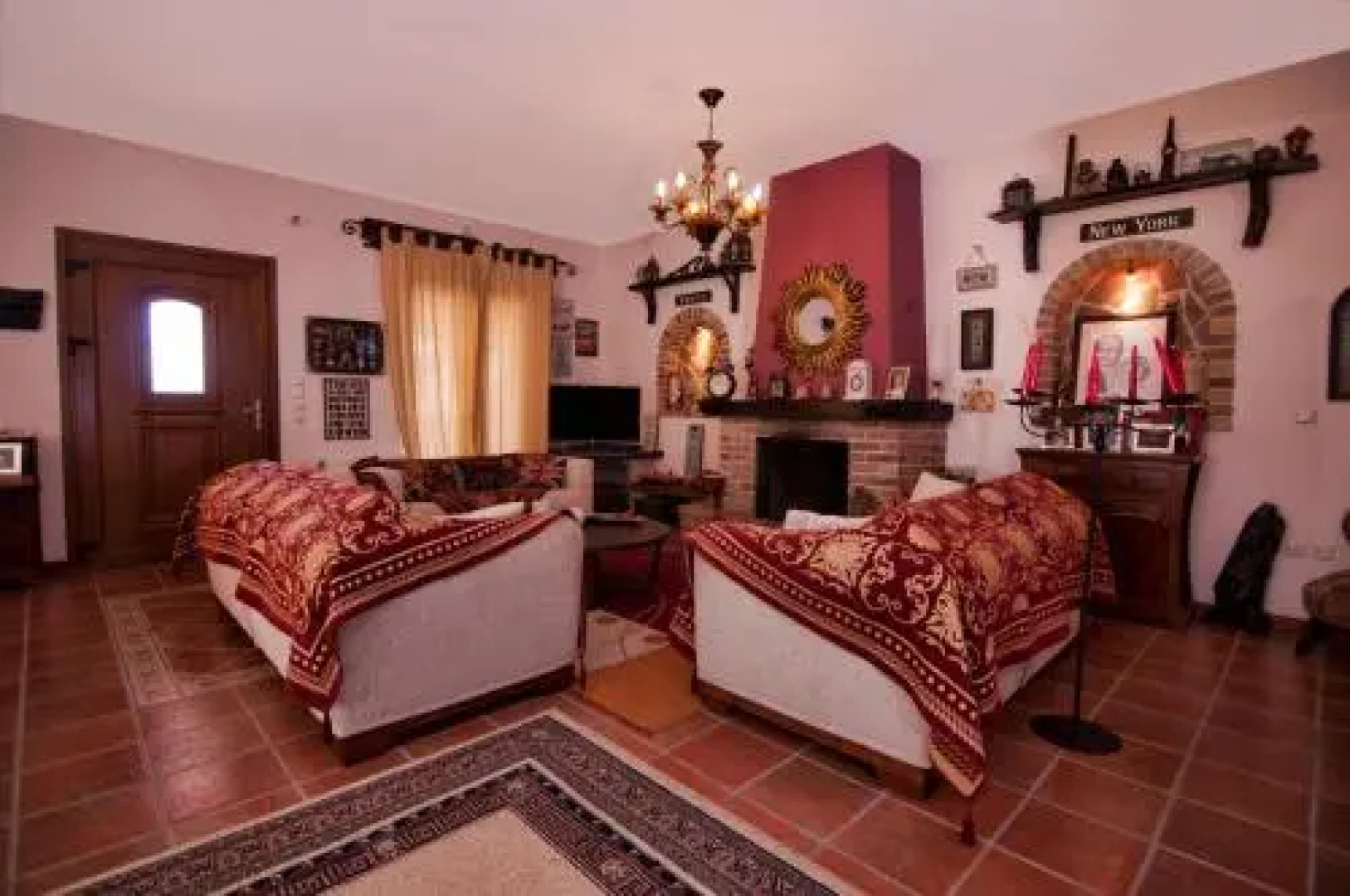 Evelina's Country House