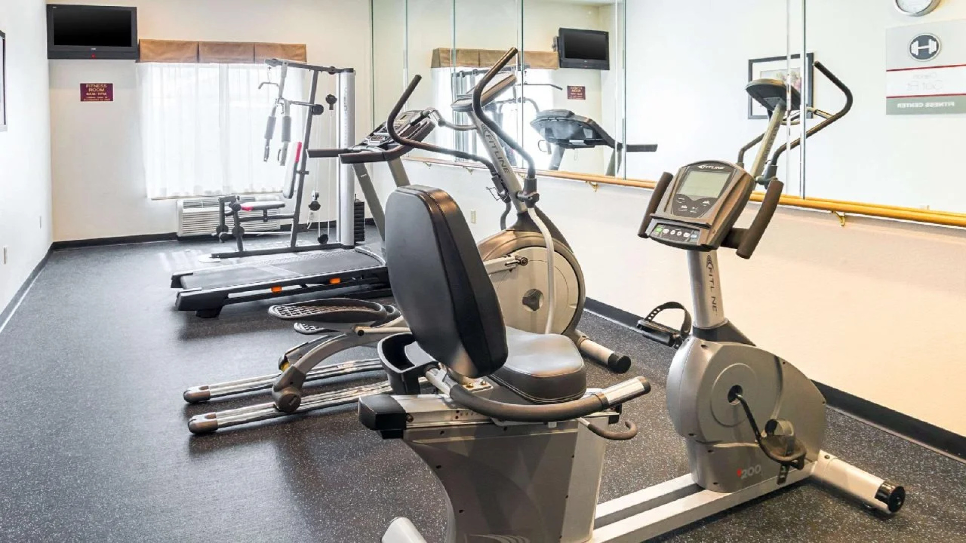 Clarion Inn & Suites Weatherford South