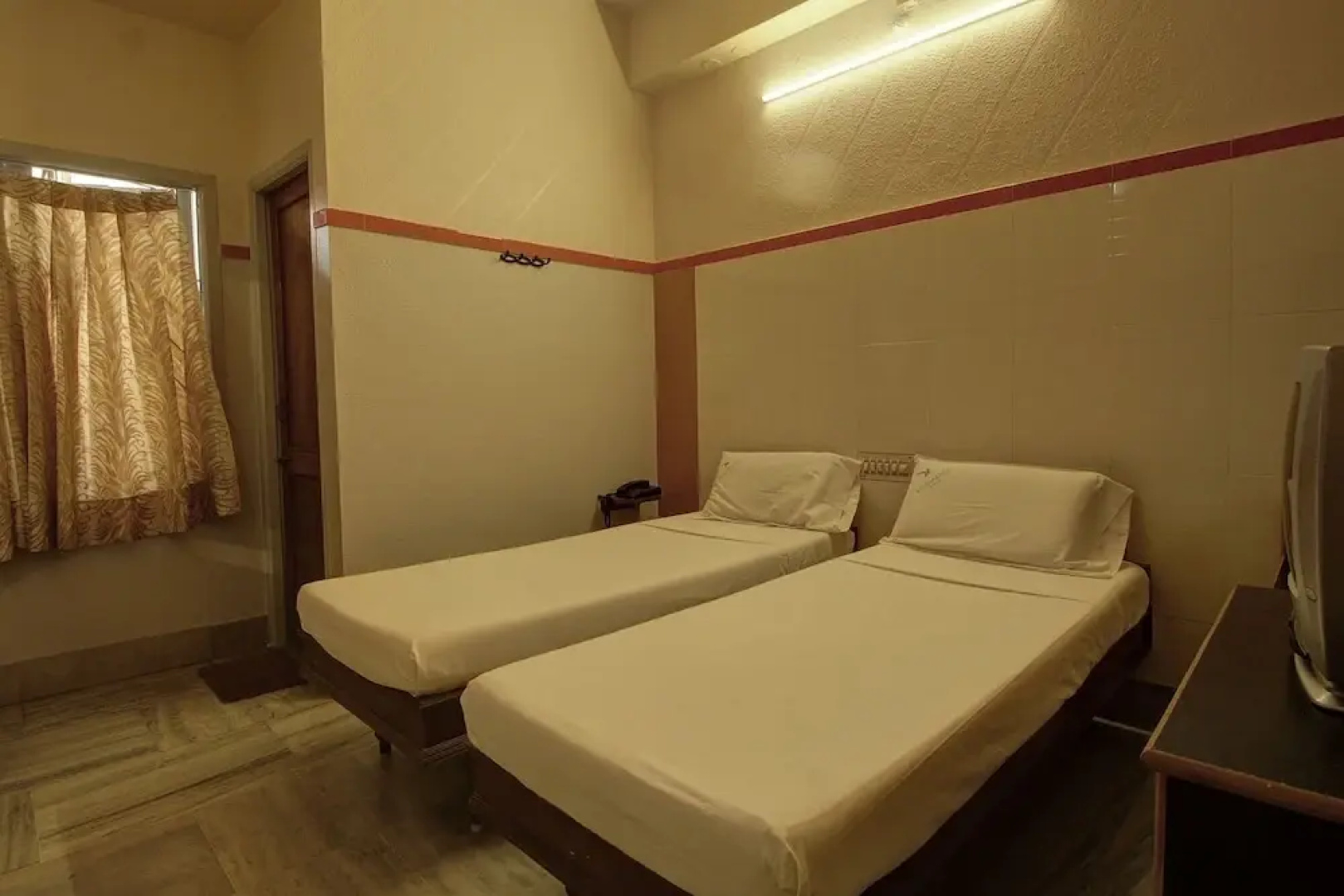 Vasantham Inn By OYO Rooms