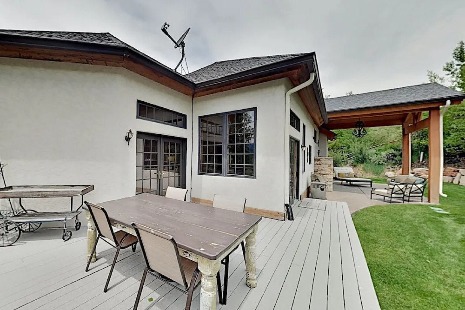 Jeremy Ranch : Hot Tub, Garage & 2 Kitchens 5 Bedroom Home