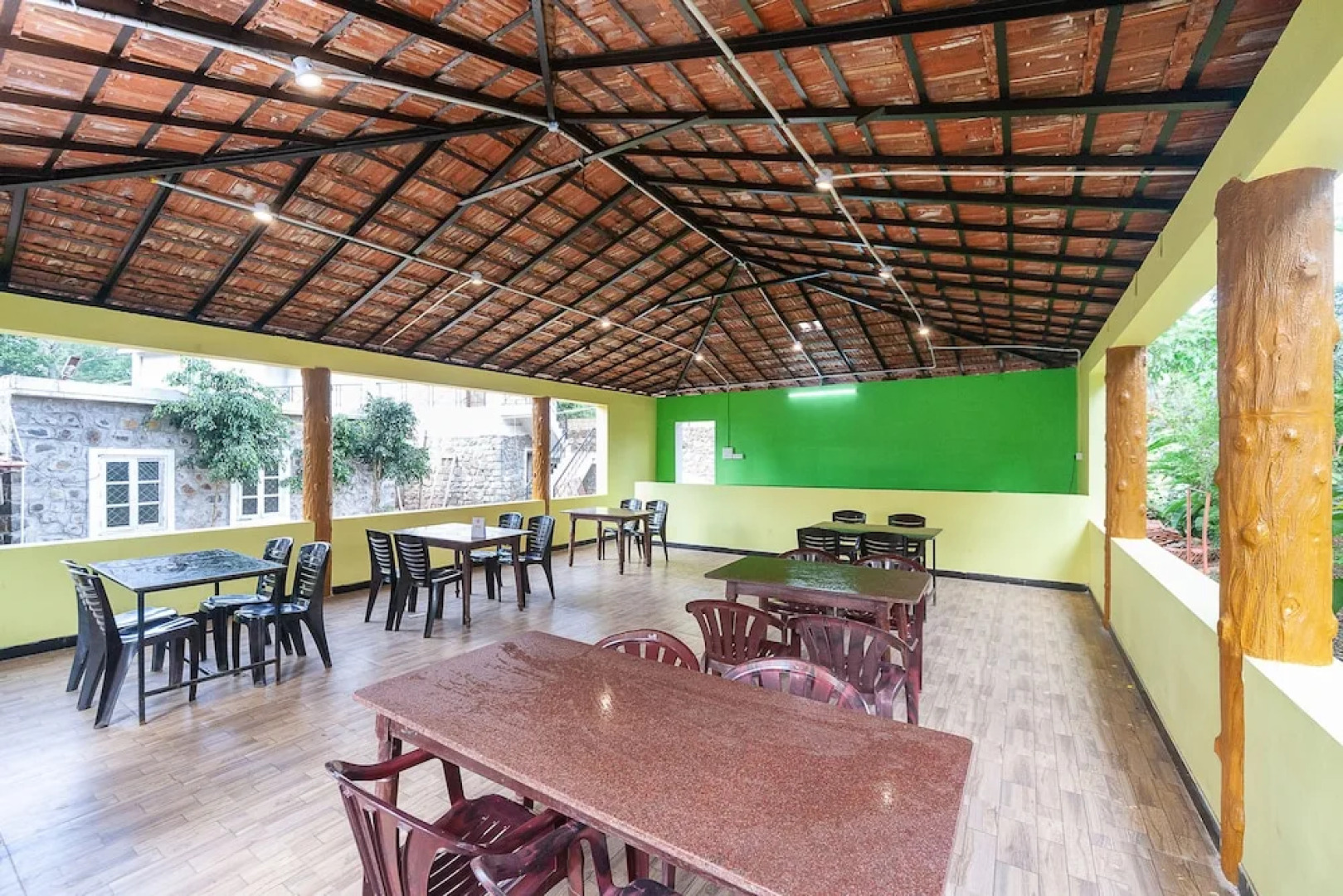 OYO 39471 Jma Garden Resorts