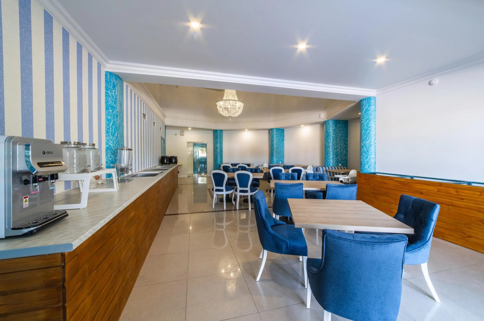 Белый песок