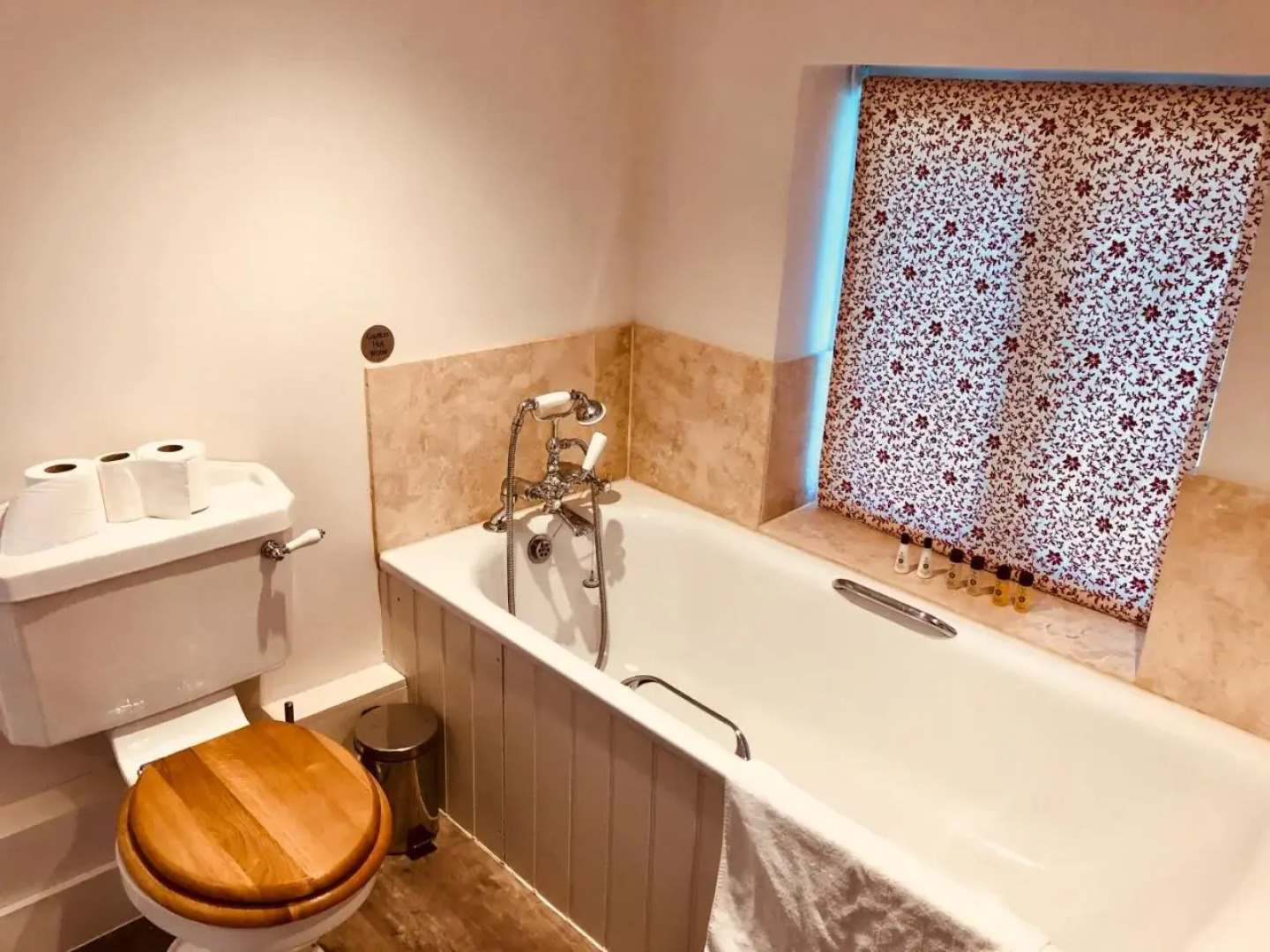 The Dorset Arms Cottages