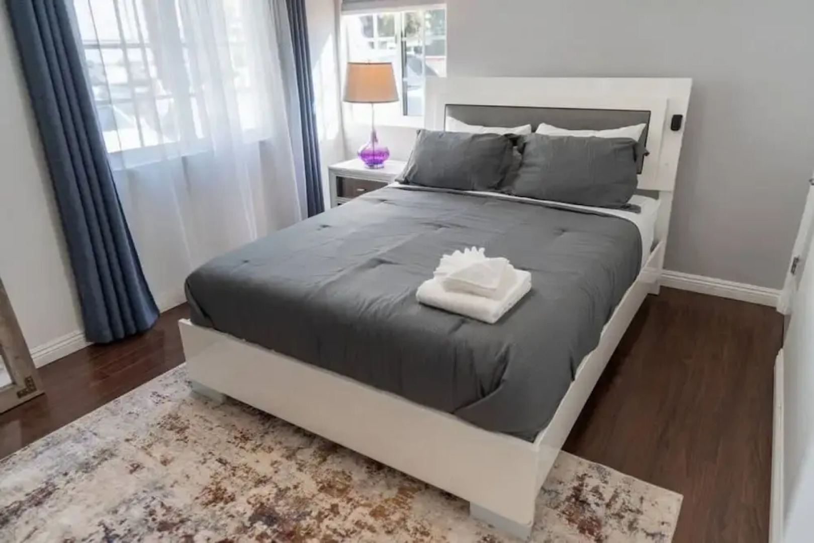 Tranquil 2BR Home in Beautiful Neighborhood P24