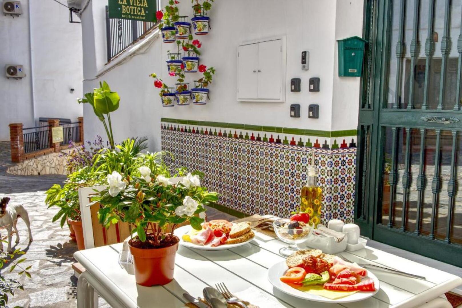 La Vieja Botica Bed & Breakfast