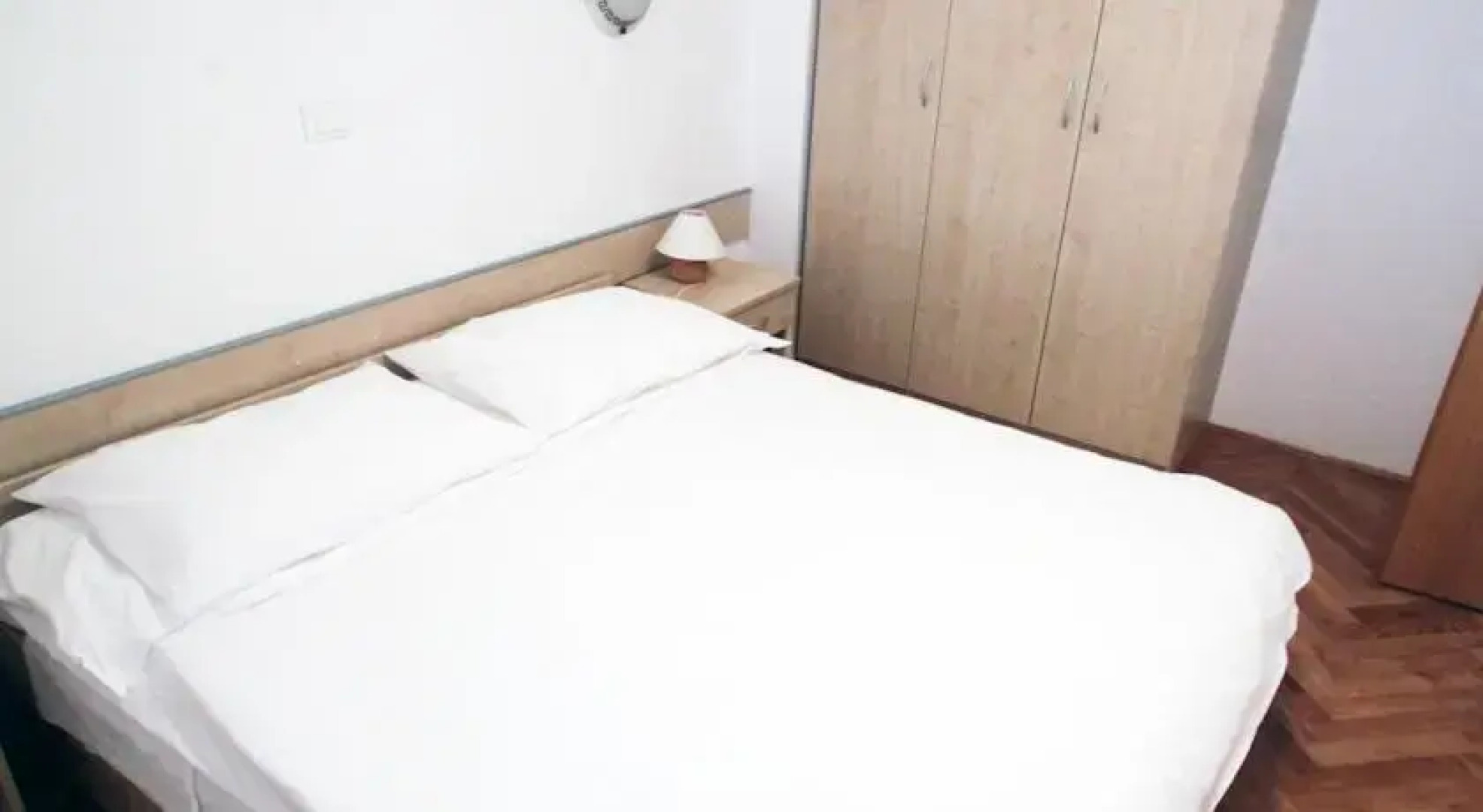 Apartments Jakov