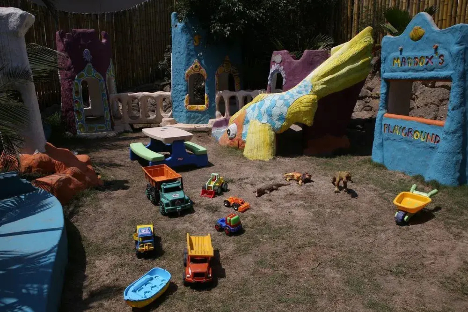 ME Hotel in Montañita Estates