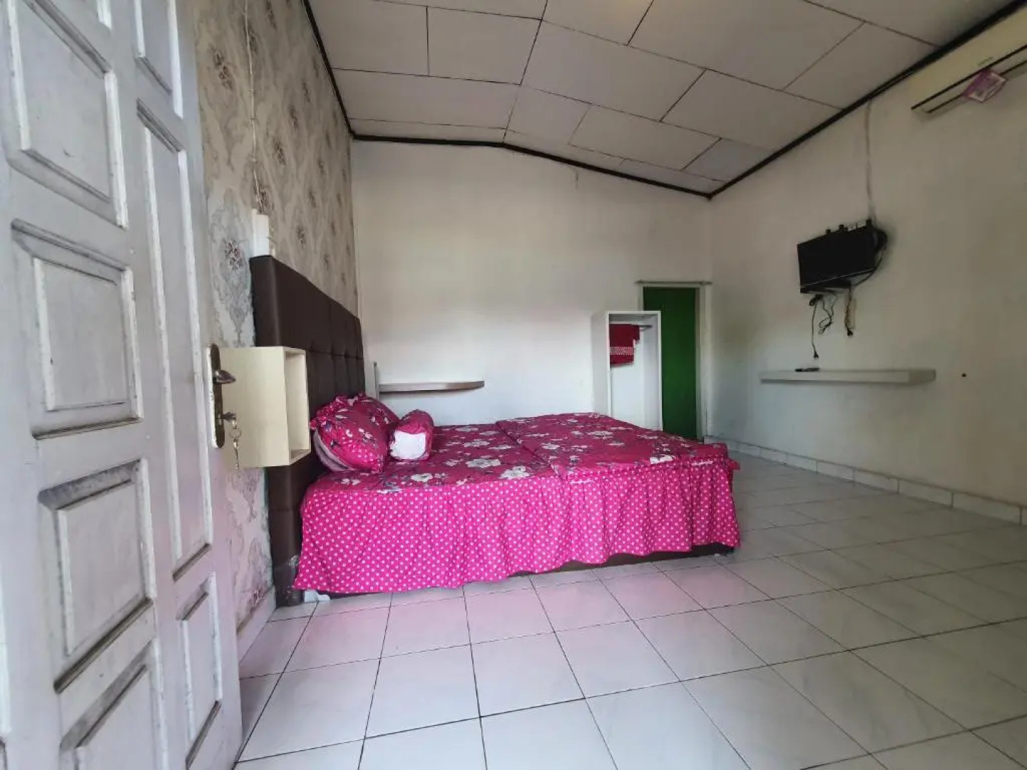 OYO 91077 Losmen Bunda Arema