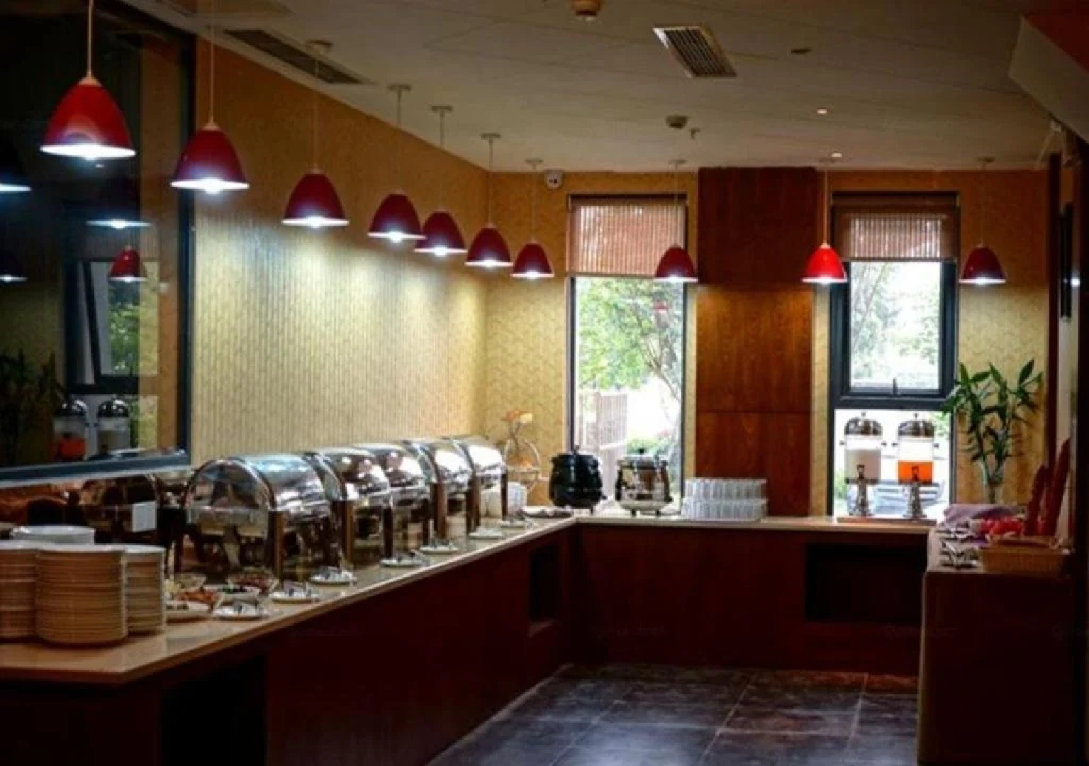 Prince Panda Hotspring Hotel