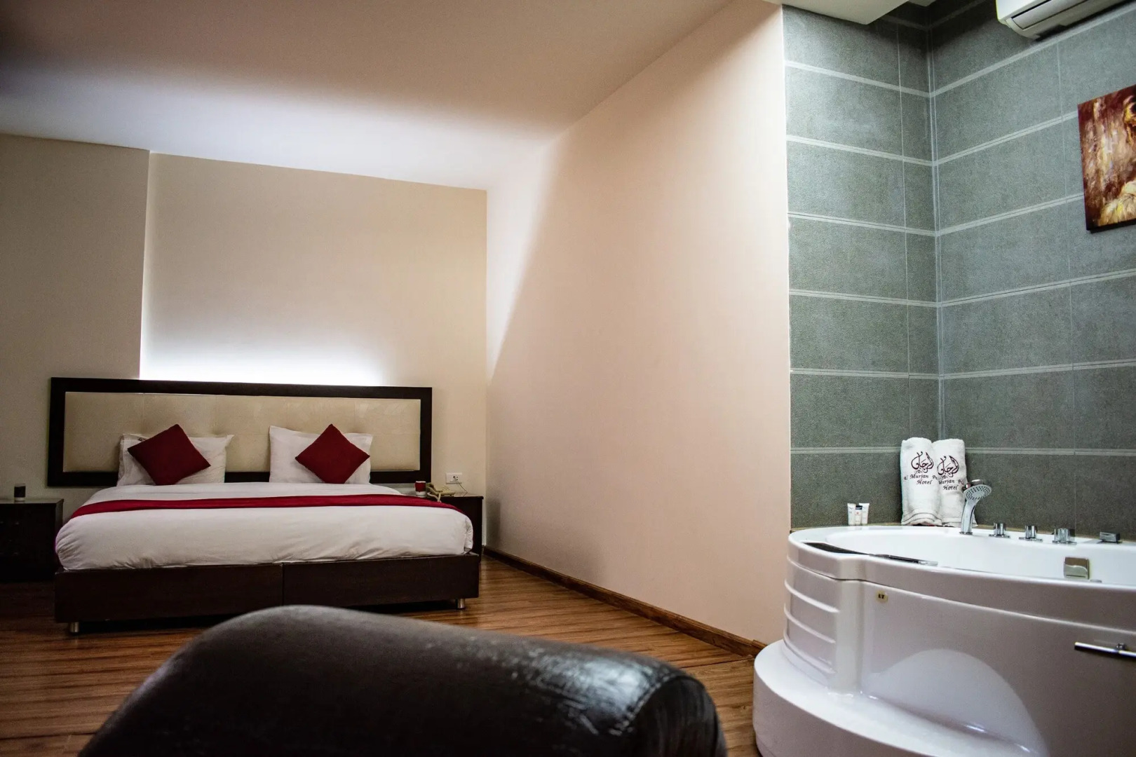 Al Murjan Palace Hotel