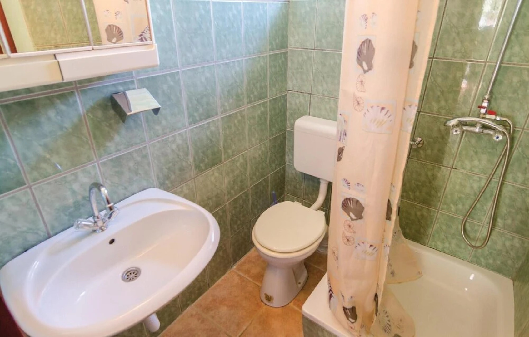 Nice Home in Sreser With Wifi and 3 Bedrooms