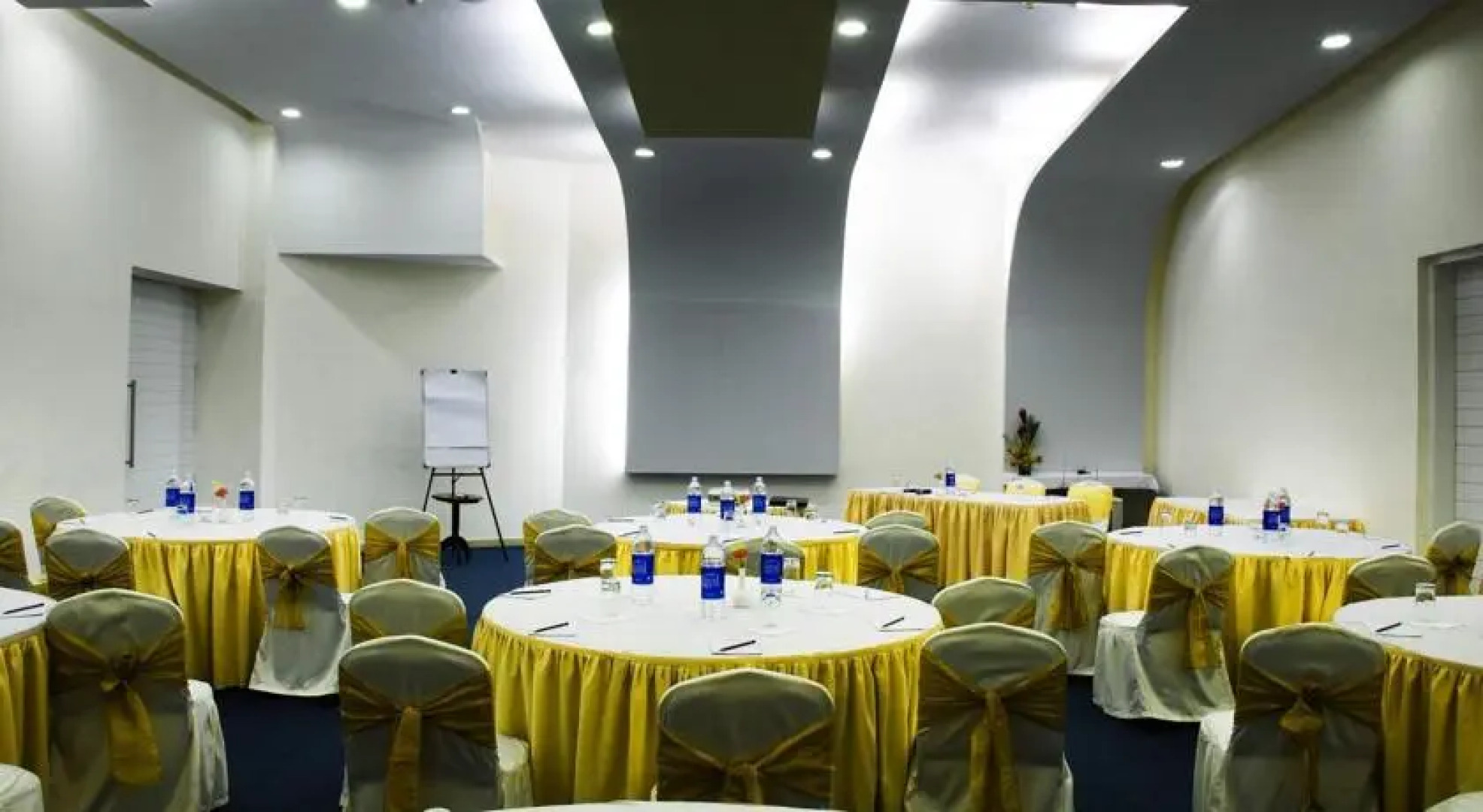 Zip by Spree Hotel at Woodrose Club