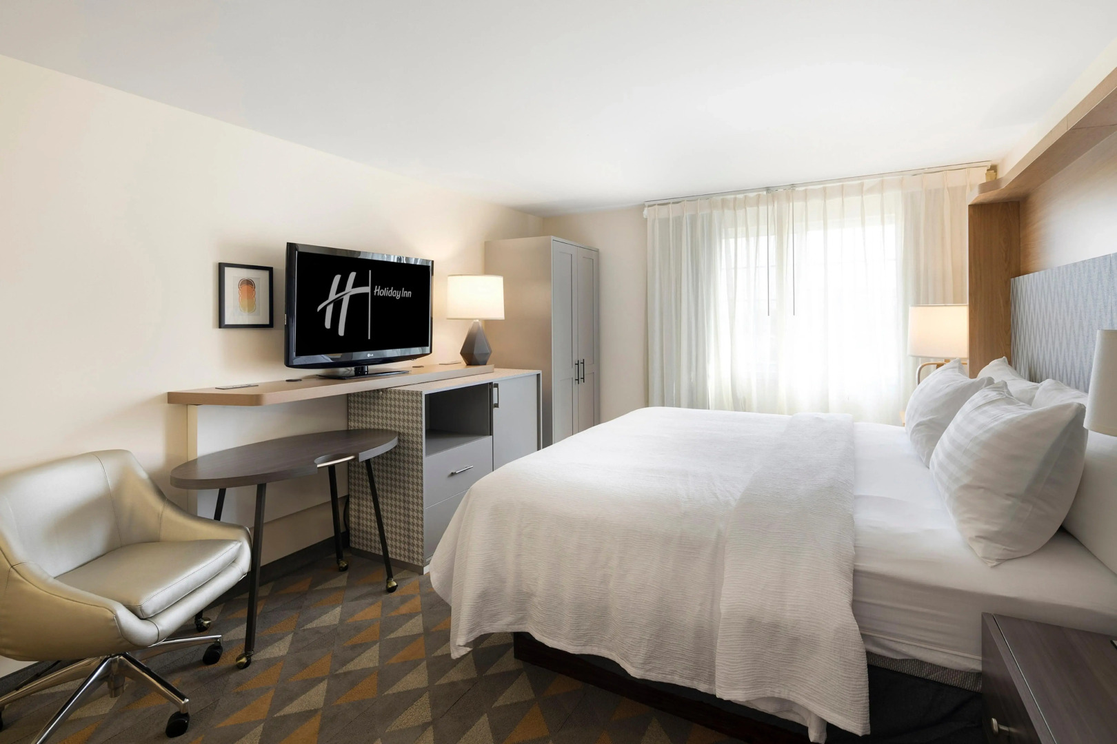 Holiday Inn : Bloomington W MSP Airport Area by IHG