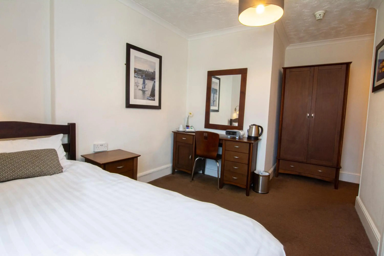 The Grosvenor Plymouth