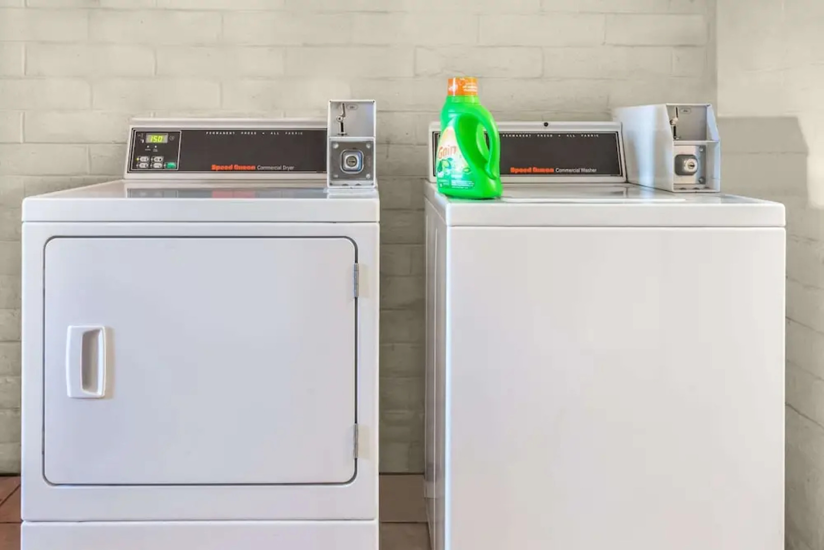 Knights Inn Dayton At Poe Ave