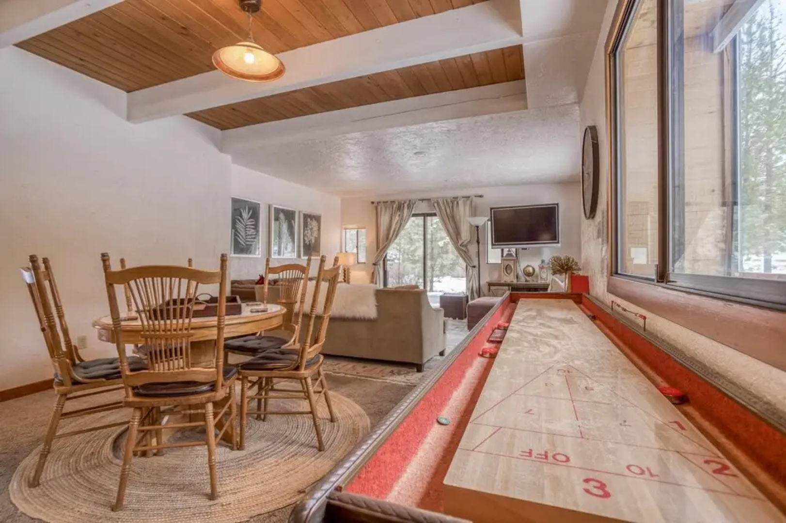 Cedar Cove Lodge