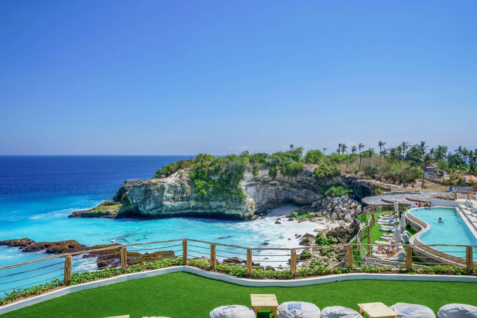 Blue Lagoon Avia Villa