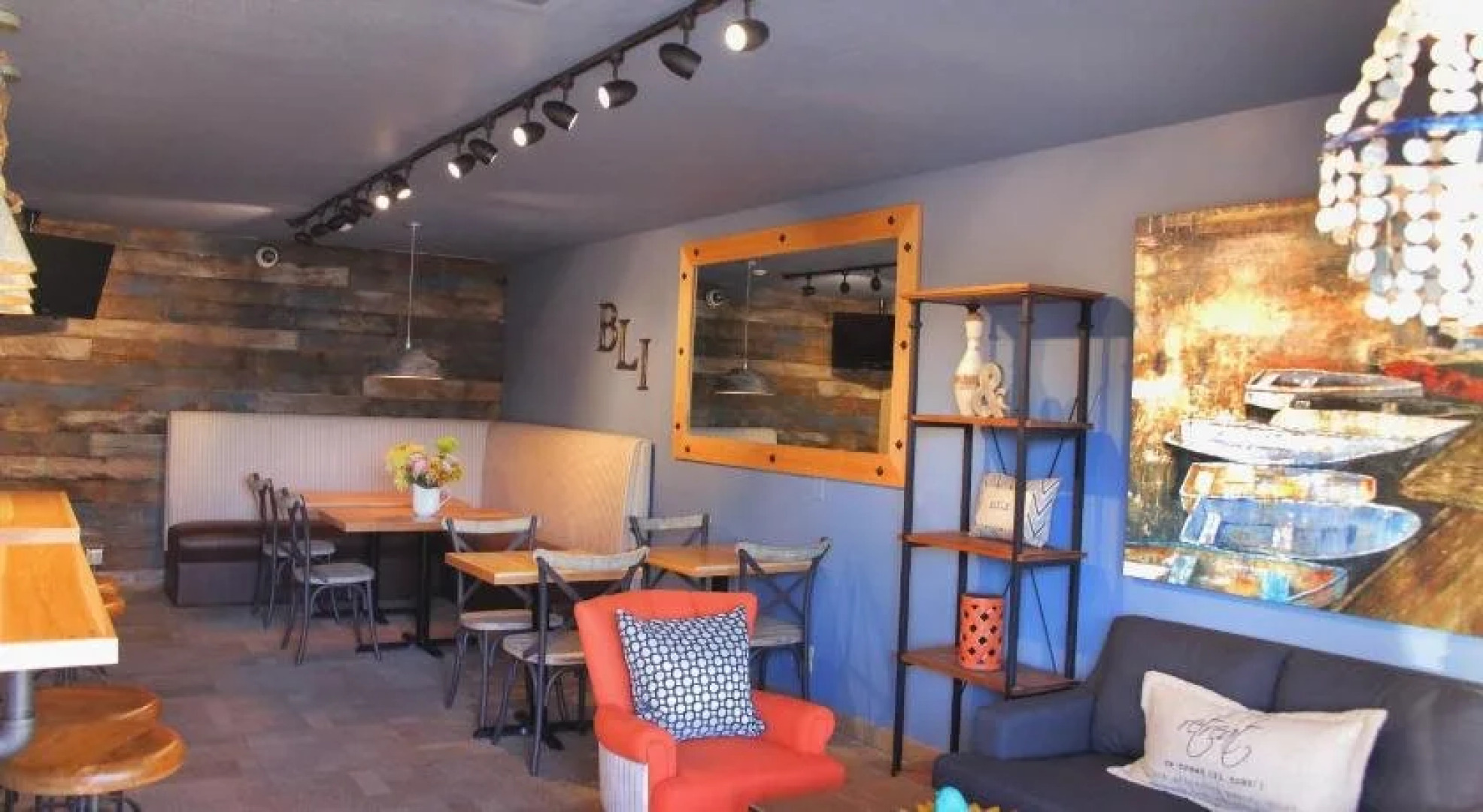 Blue Lakes Inn & Extended Stay