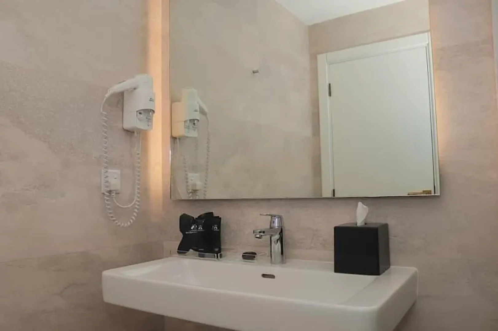 Mamba Point Hotel Freetown