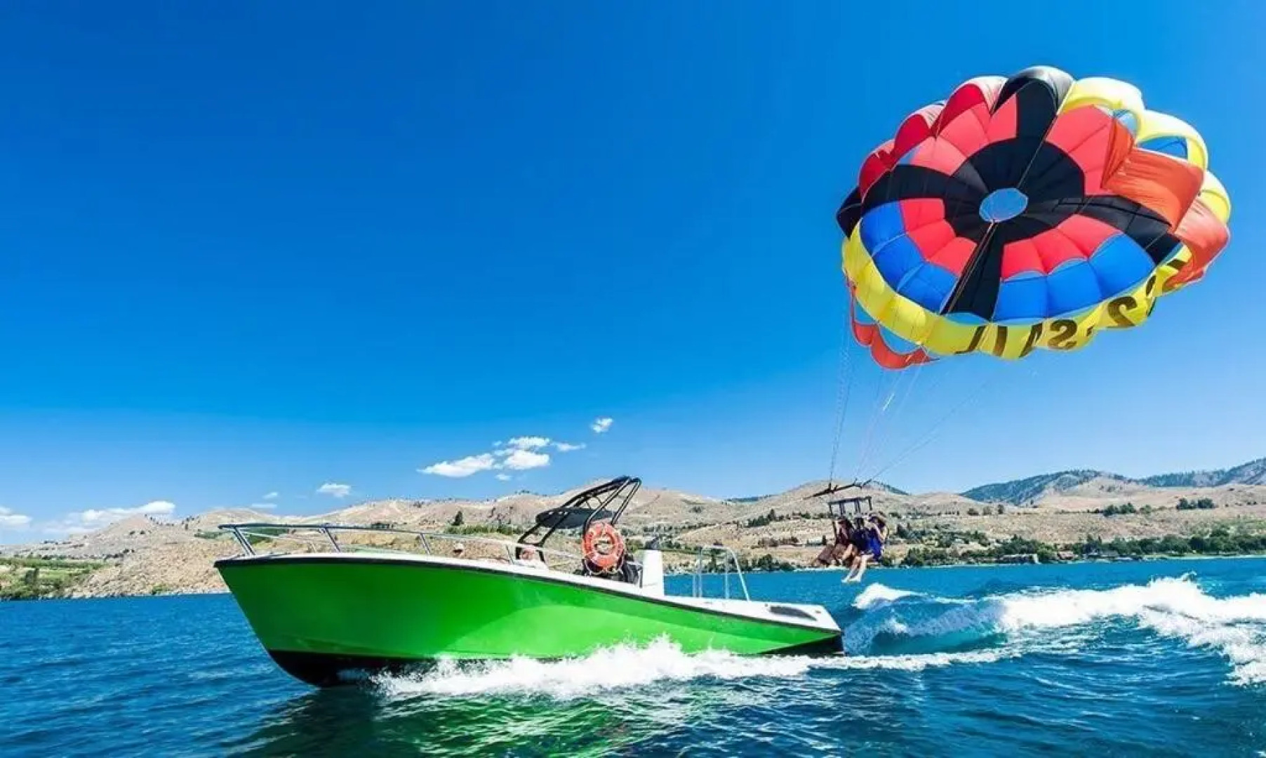 Next to Lake, Pool, 10 Acre Park, 1 Mile to Town, Best Prices