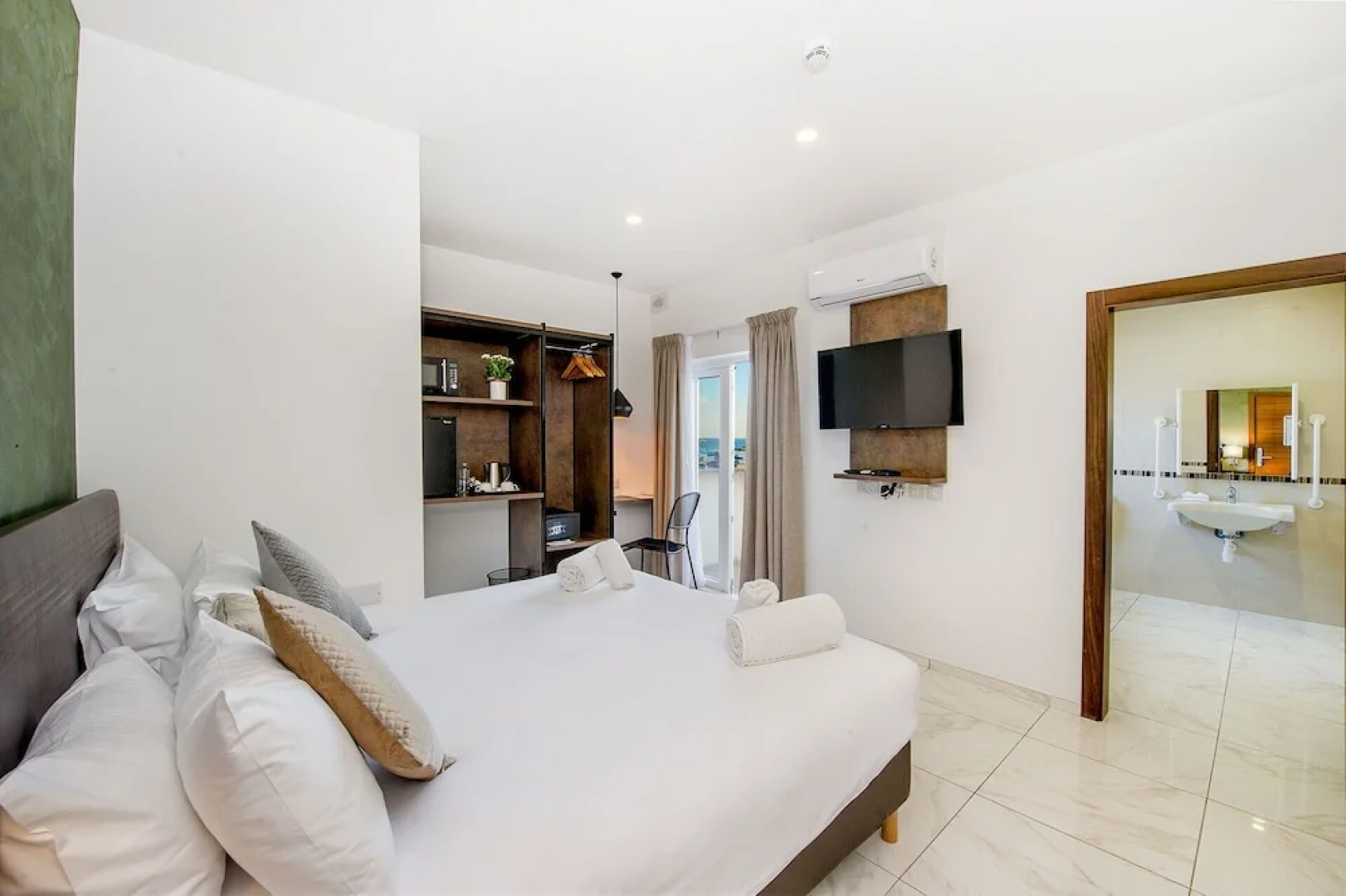 South Wind Guesthouse