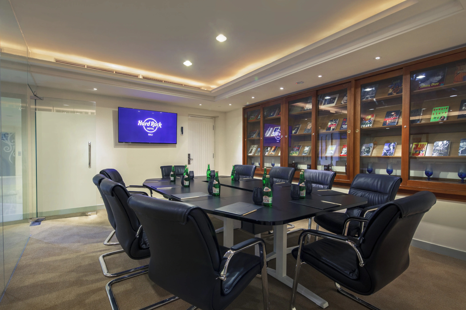 Отель Hard Rock Hotel Bali