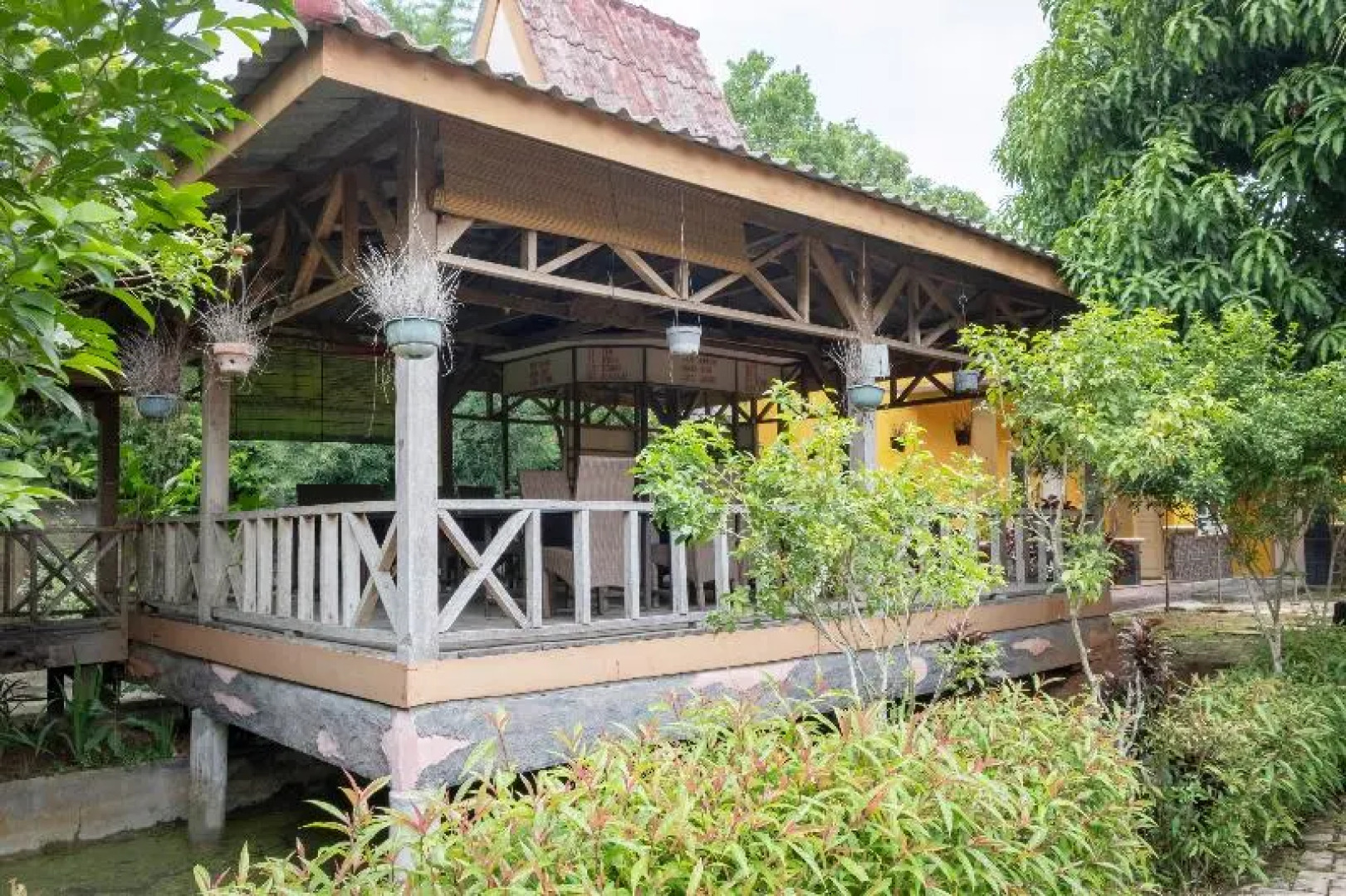 Branti Raya Guest House Syariah by OYO Rooms