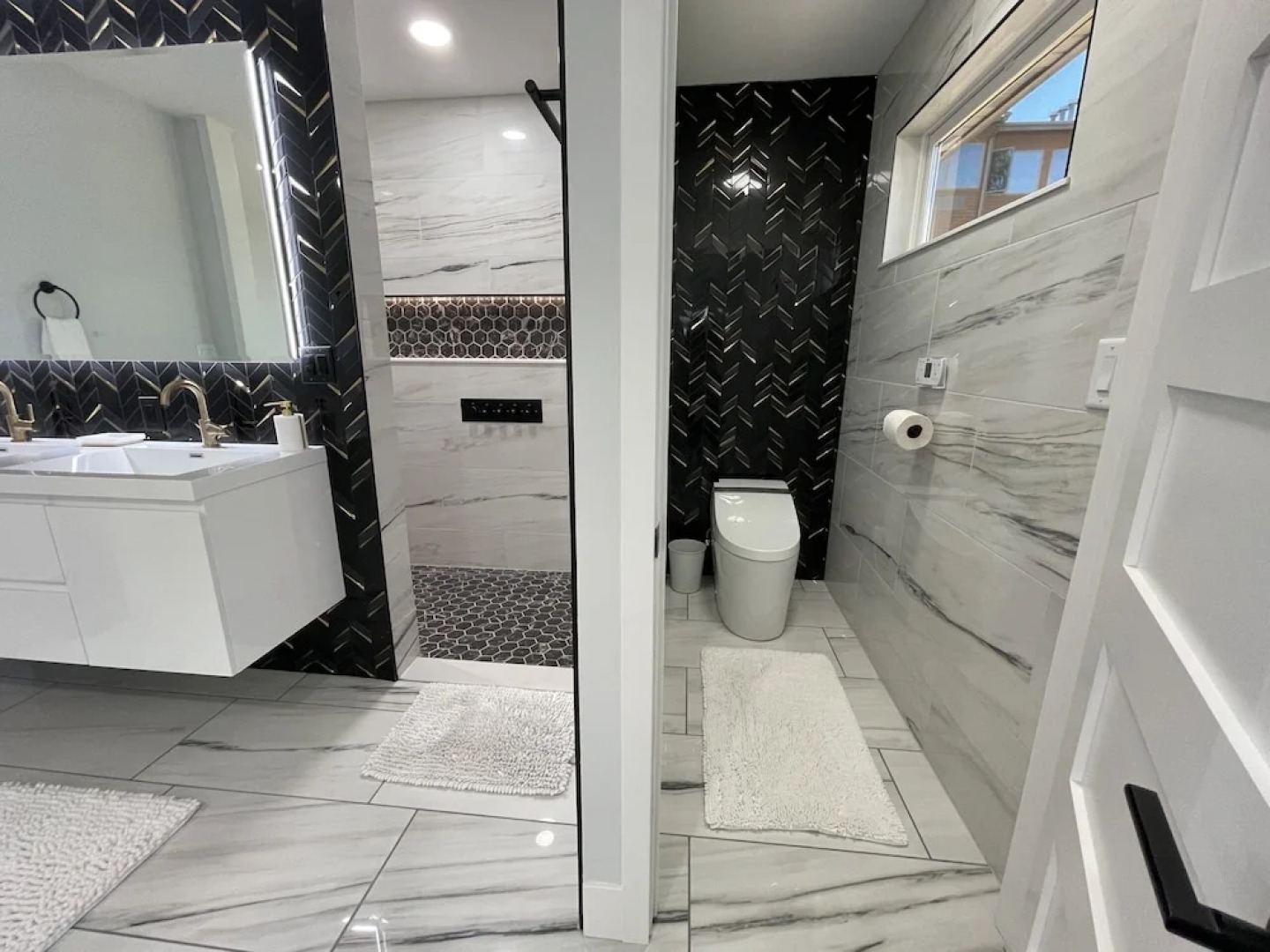 Lake Bluff Inn and Suites