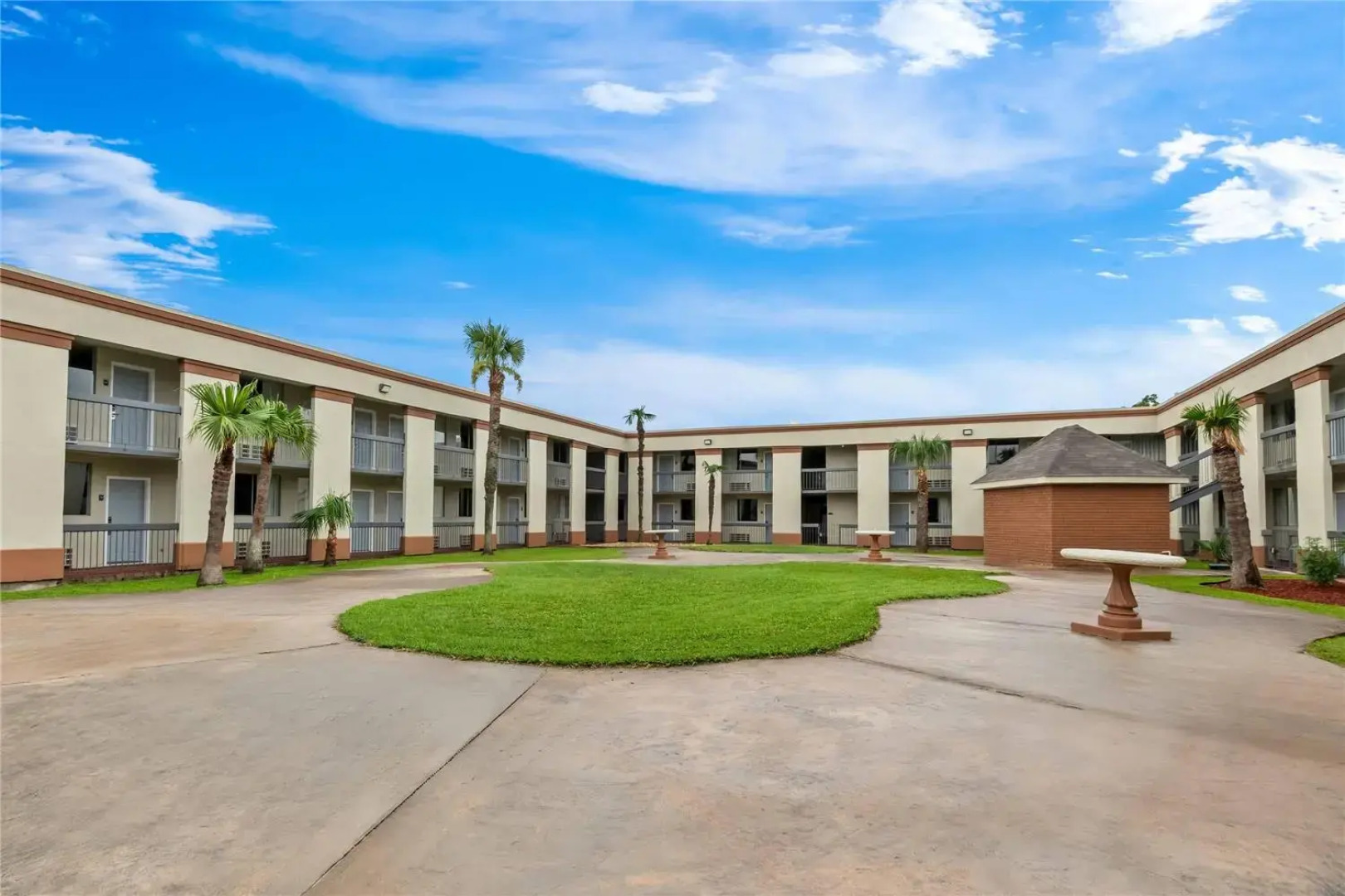 Suburban Studios Harvey - New Orleans