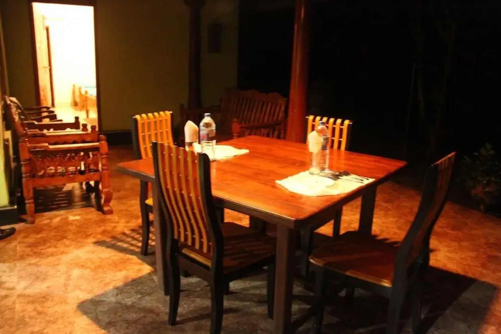 LLT Tourist Inn and Safari Jeep