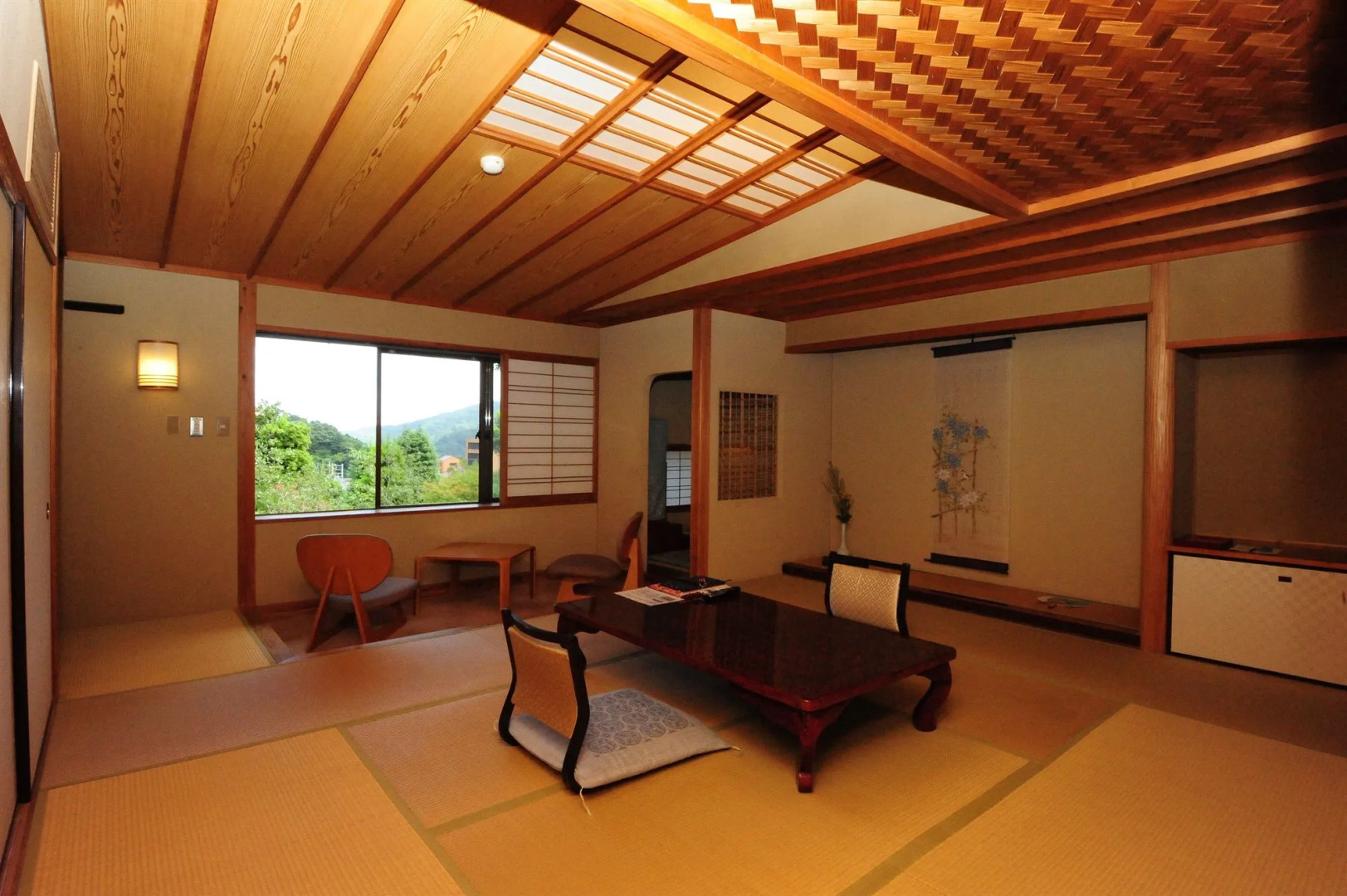 Yugawara Spa Ryokan Ashikari