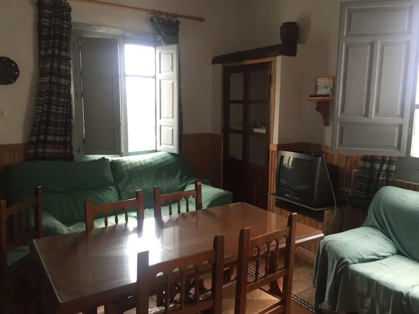 Camping El Balcón De Pitres