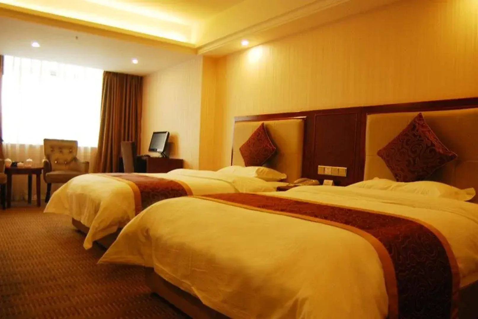 Luzhou Sotelinn Century Hotel
