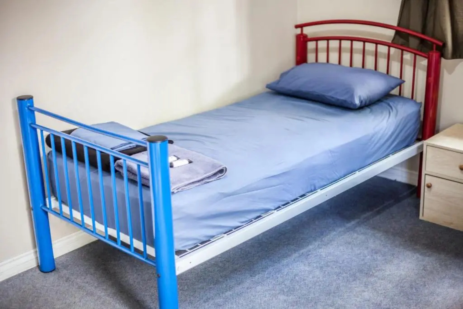 Somewhere To Stay Backpackers