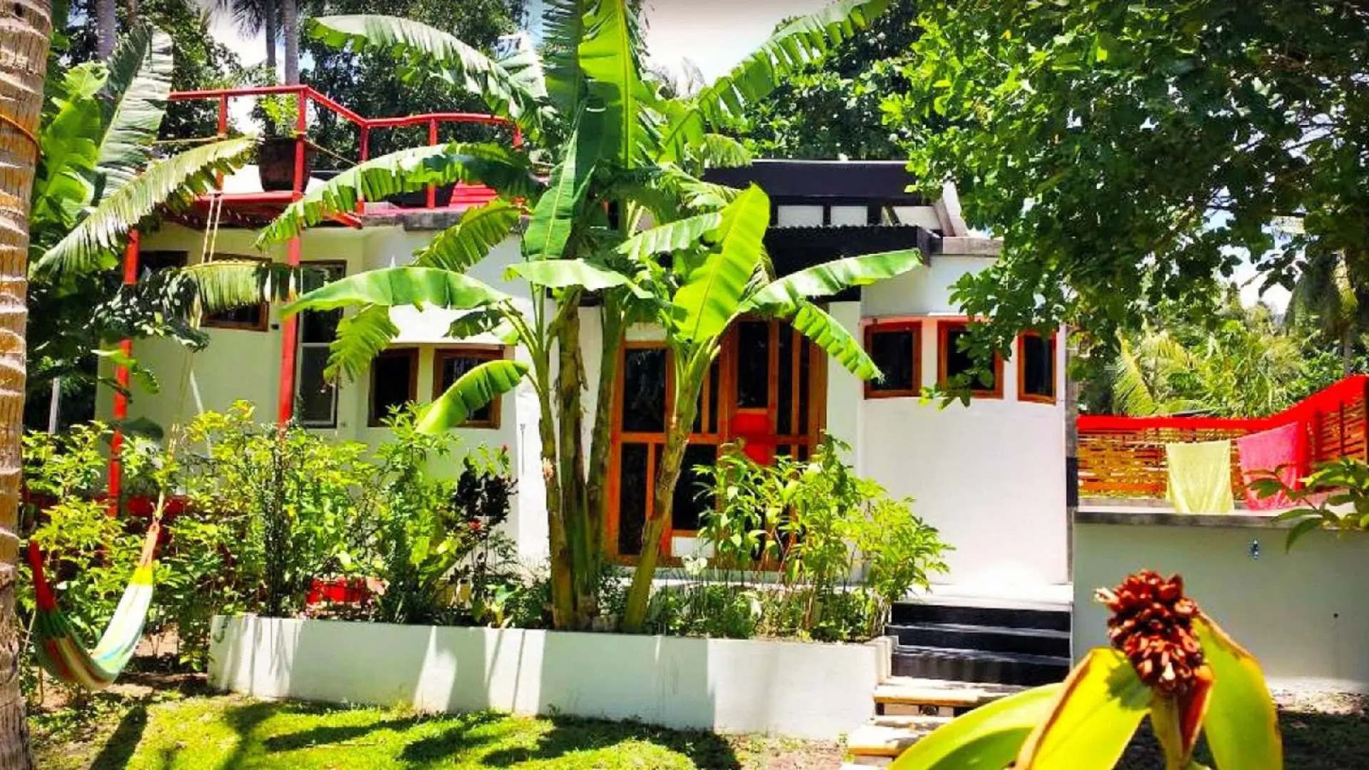 SomeWhere Else Boutique Resort