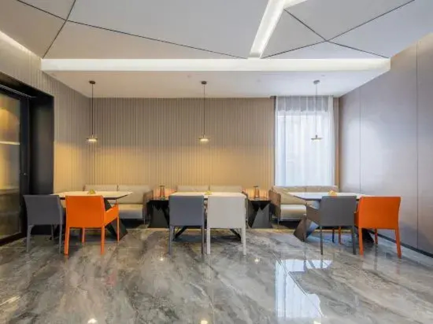 Ibis Shangpin Hotel (Taixing Drum Tower Xintiandi Branch)