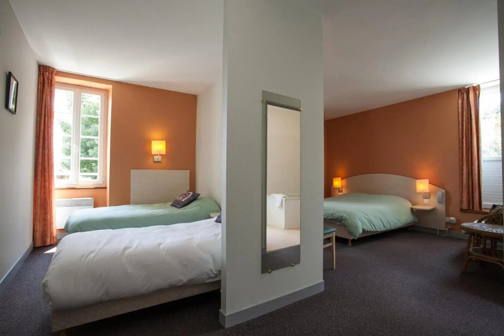 Logis Hôtel Le Lion d'Or