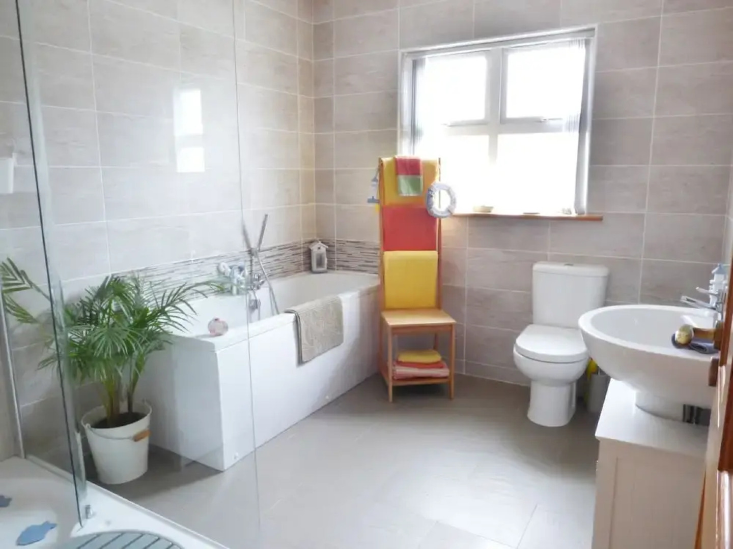 Gelmar's Coastal View