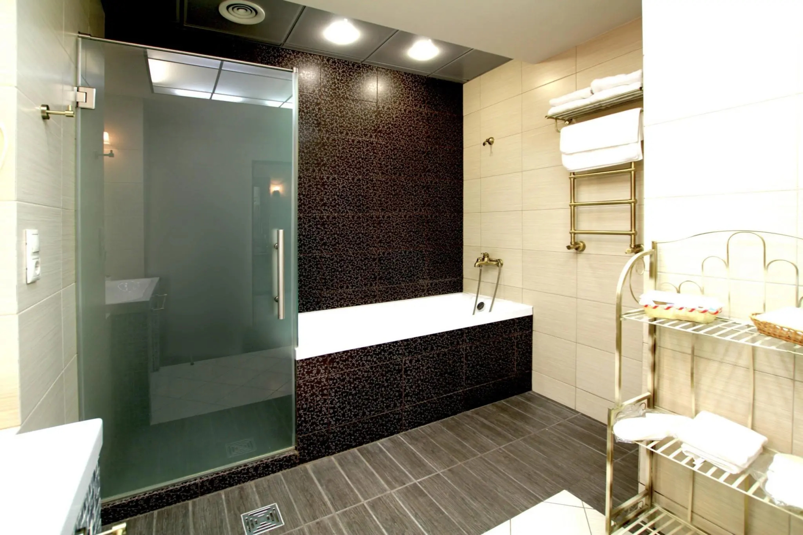 Отель Аврора