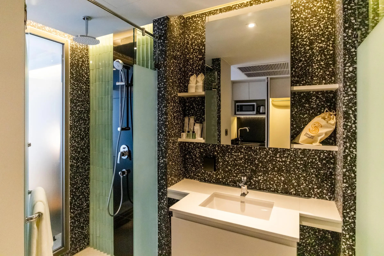 Seekers Finders Rama IV Hotel, SureStay Collection by BW