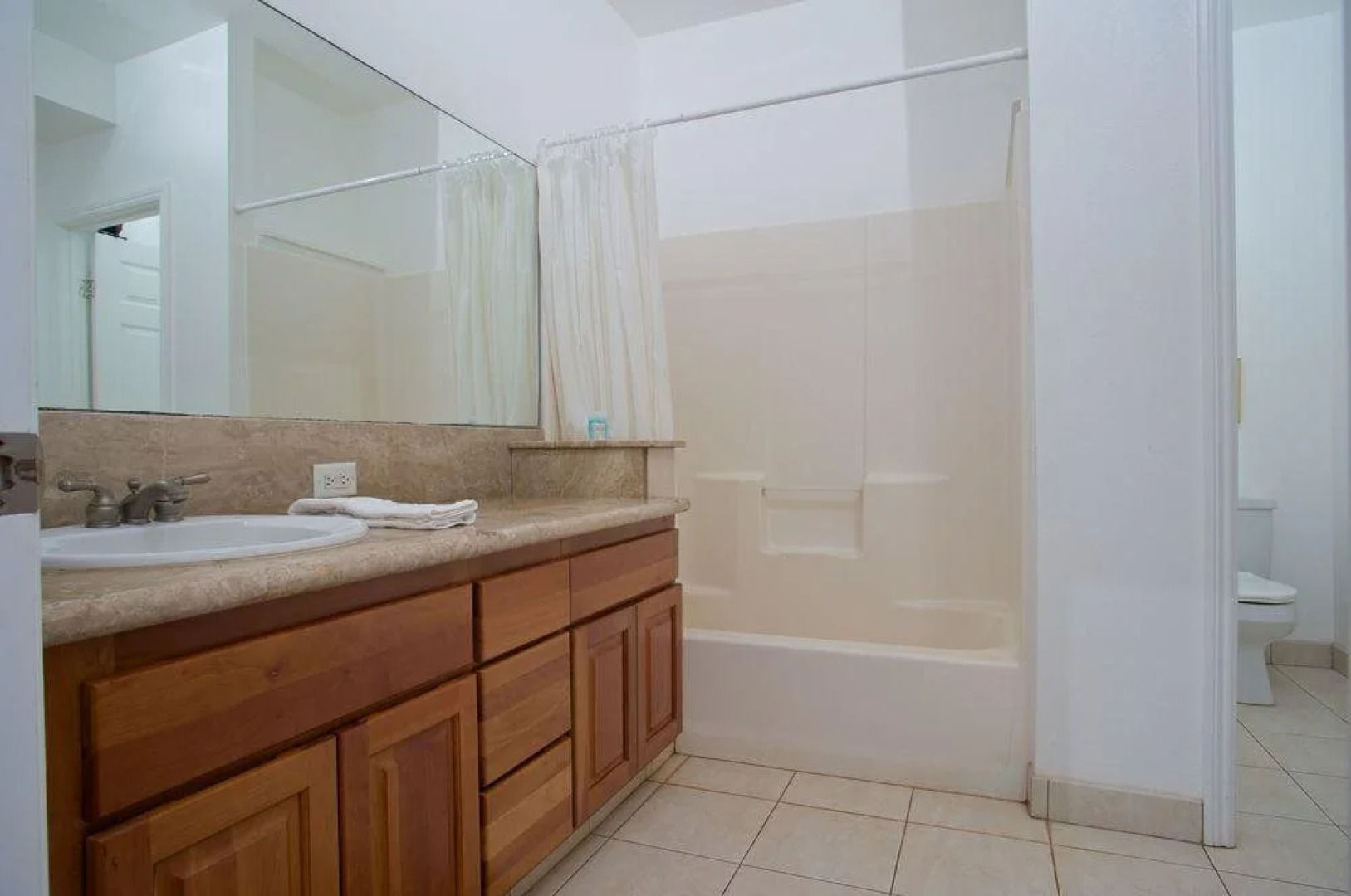 Hale La by West Kauai Lodging