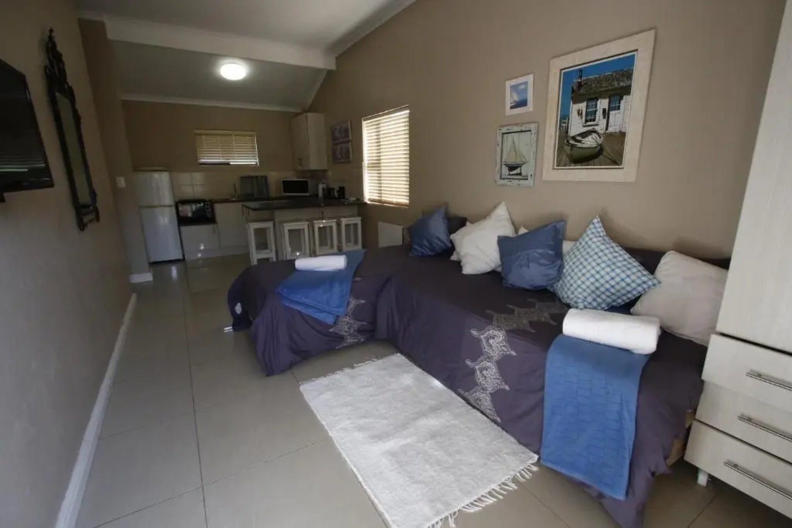 Bluewater Beachfront Guesthouse